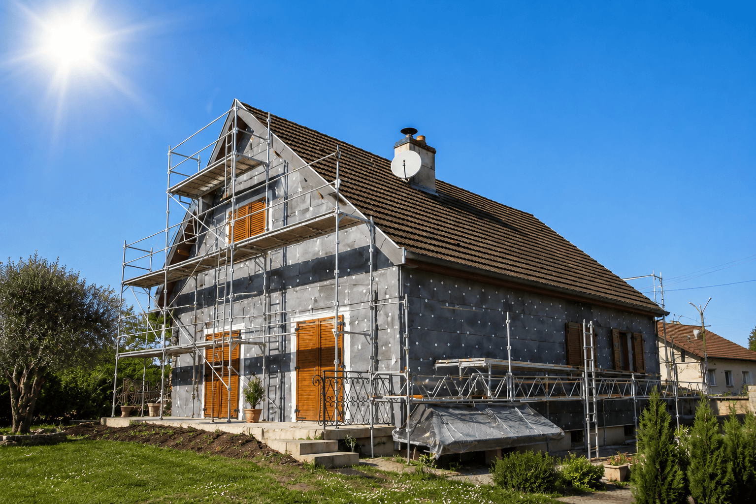 Maison en cours d'isolation thermique par l'extérieur